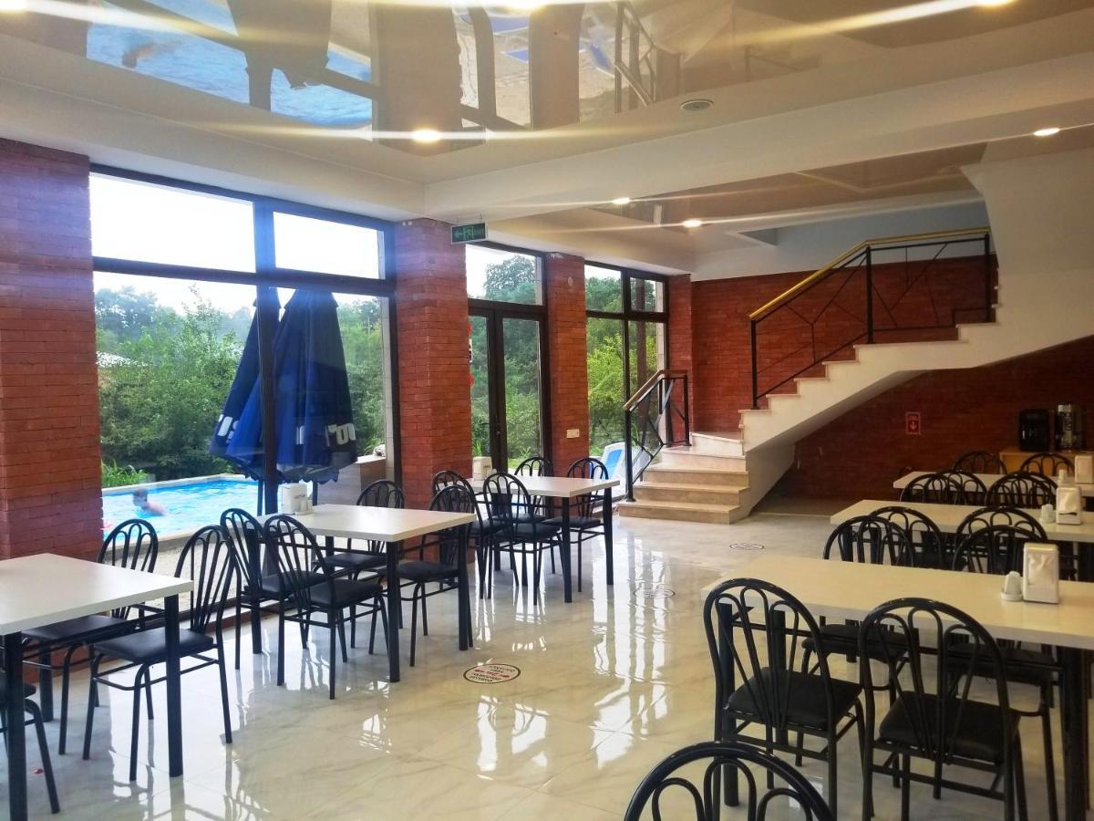 Vita Gardenia Hotel Tskaltubo Εξωτερικό φωτογραφία